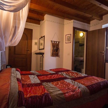 Agriturismo Corte Onida Volta Mantovana Exterior foto